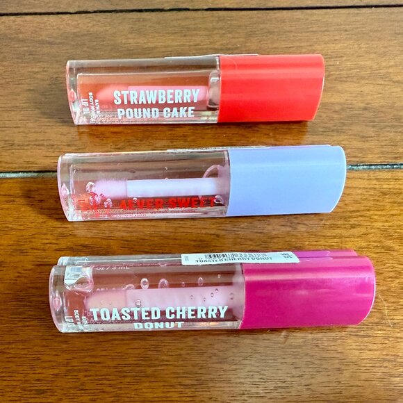 NEW 3-Pc Lip Oil, 3 different Flavors Bath and Body Works - Picture 3 of 5